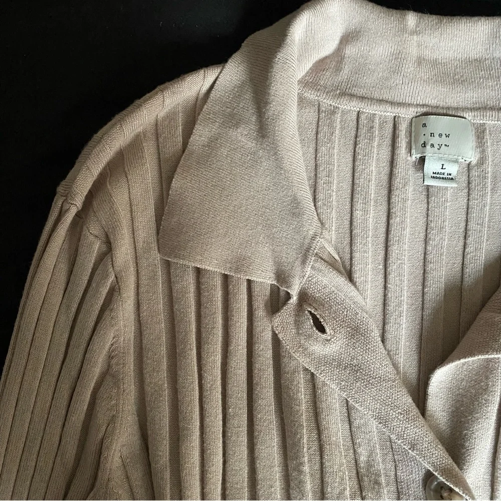 Light Beige Ribbed Button-Up Cardigan - Picture 2 of 6
